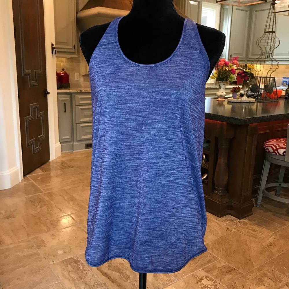 Lululemon tank top size M medium 6.
